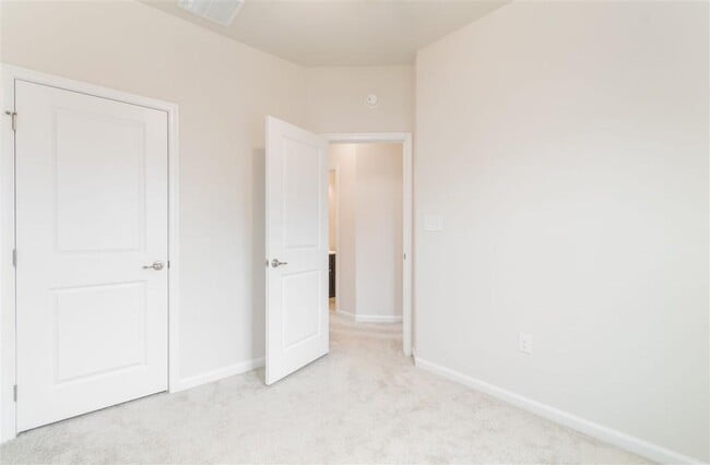 Building Photo - Glissadeln