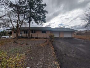 Building Photo - Shidler-PM-018-0034-626