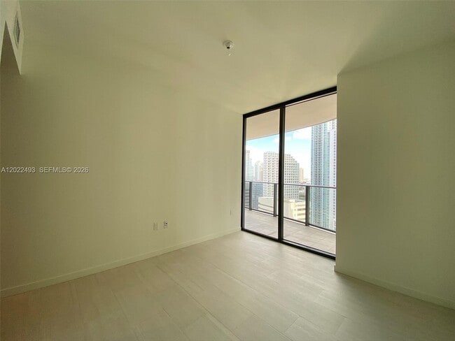 Building Photo - 1000 Brickell Plaza
