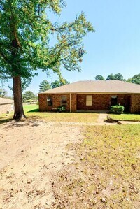 Building Photo - 6932 County Rd 381