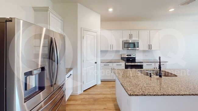 Primary Photo - 749 Twinvale Dr