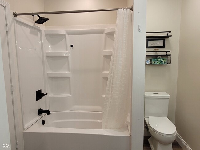 Building Photo - 127 Bailey Ln