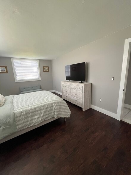 Master bedroom - 2700 N Highway A1A