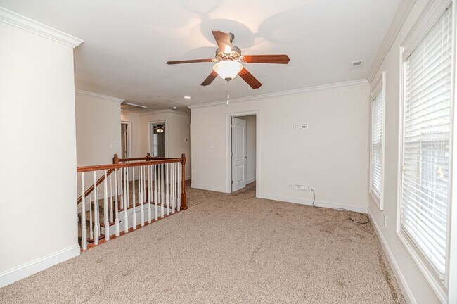 Building Photo - Perfectly Located 4-Bedroom Home Minutes from I-295, Hope Mills & Fort Bragg!