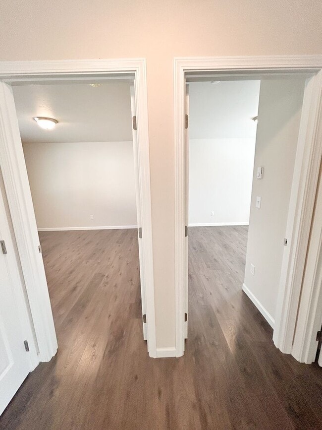 Building Photo - 3513 Chelsea St