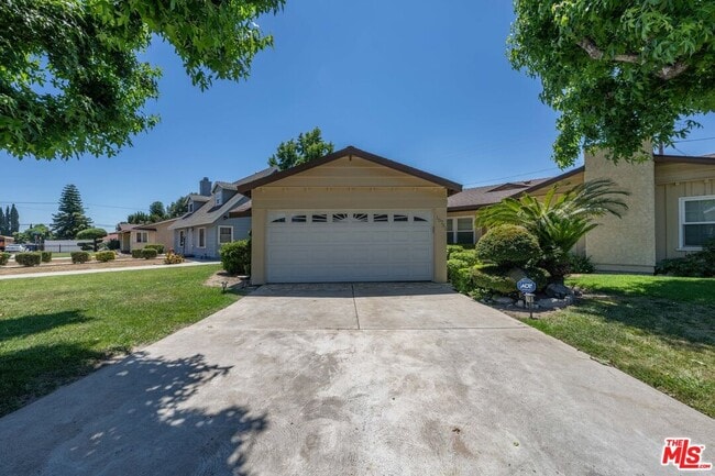 Building Photo - 10731 Gothic Ave