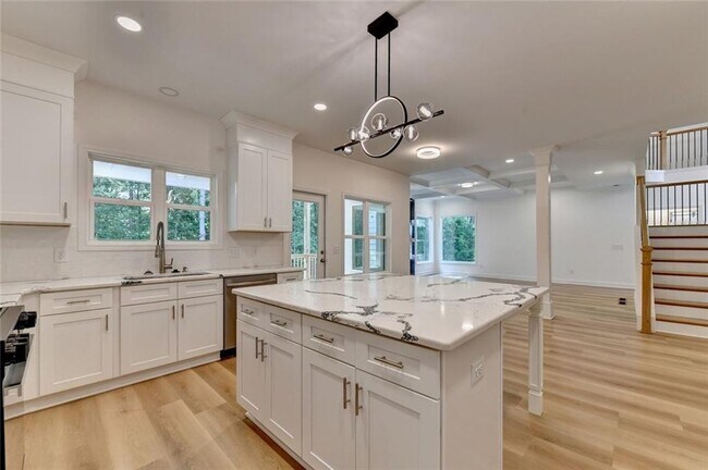 Building Photo - 9135 Fox Trail Ln