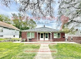 Building Photo - 4519 Hamilton St