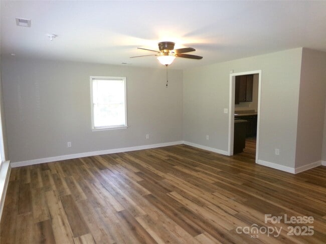 Building Photo - 40119 NC-740
