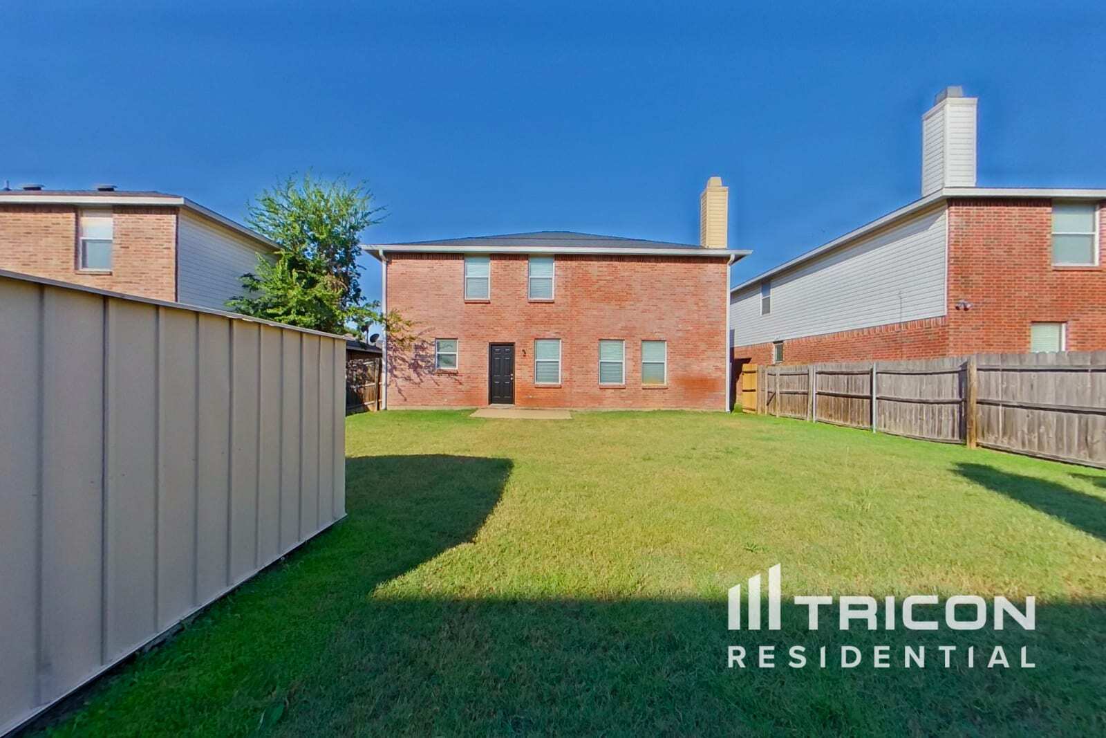 Building Photo - 16616 Jasmine Springs Dr