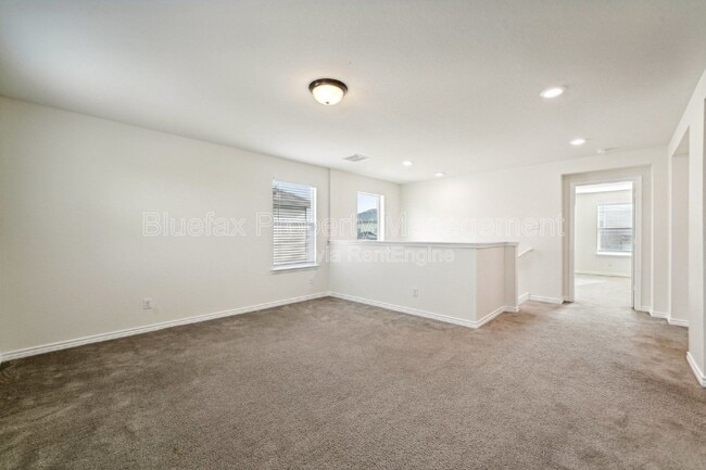 Building Photo - 3306 Putnam Fields