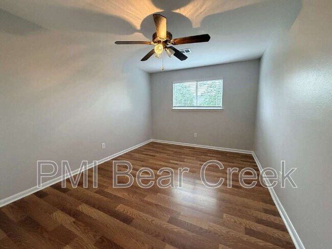 Building Photo - 6407 Waldron Dr