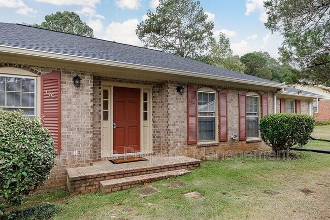 Building Photo - 162 Jockey Club Dr