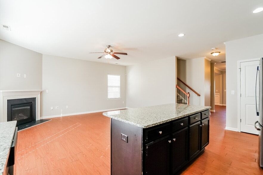 Building Photo - 97 Gaillardia Way