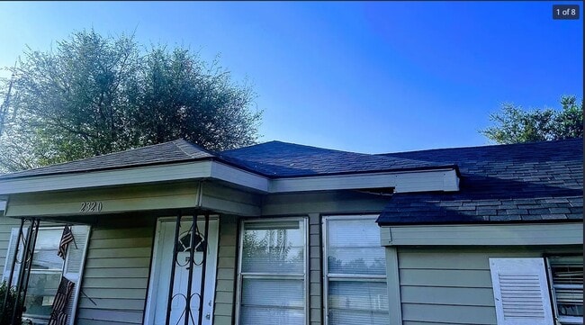 Primary Photo - 2320 SW E Ave