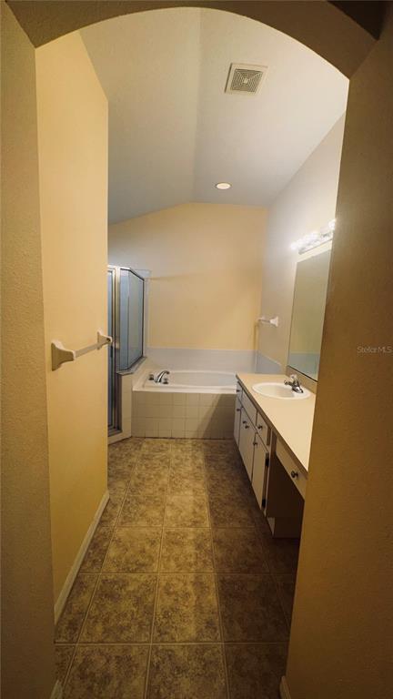 Building Photo - 9822 White Barn Way