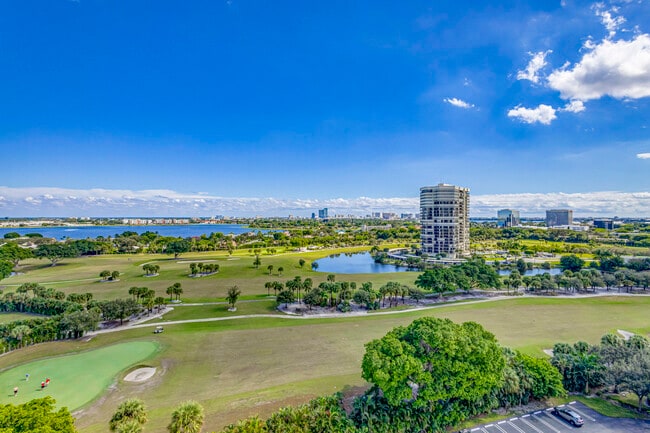 Building Photo - 2000 Presidential Way