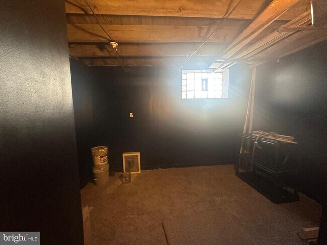 Building Photo - 5628 Warrington Ave