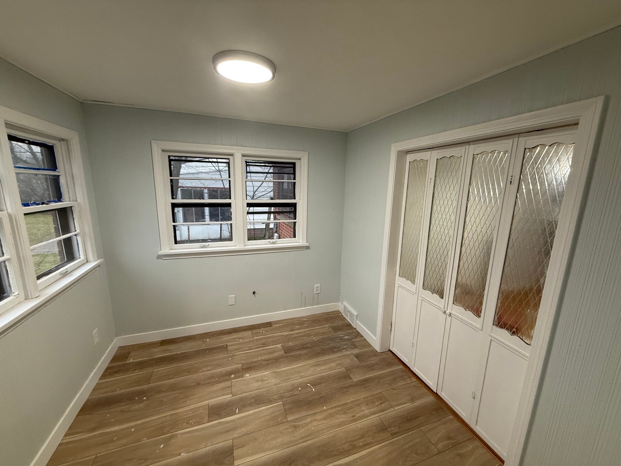 morning room - 4185 Eastway Rd