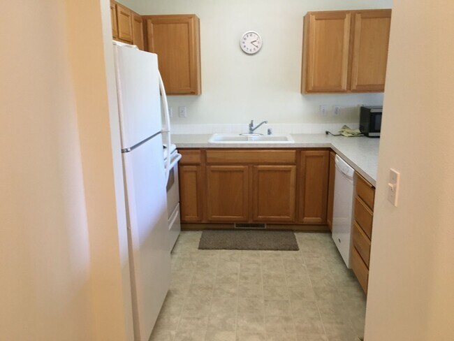 Building Photo - 1050 S Westcliff Pl