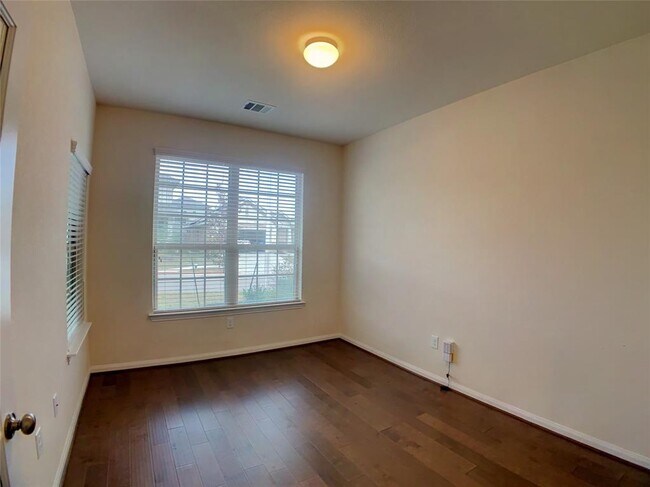 Building Photo - 13911 Stripling Ln