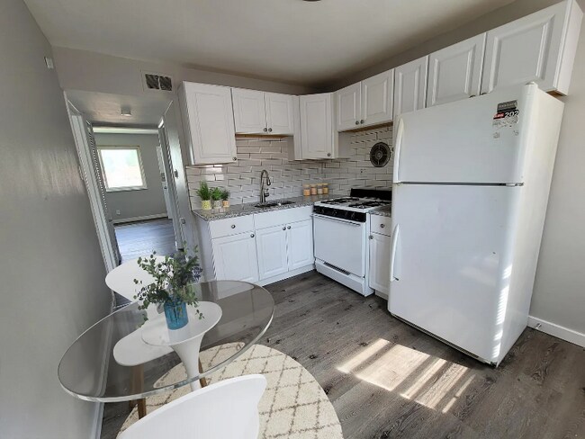 Building Photo - 8700 Crocus Ln