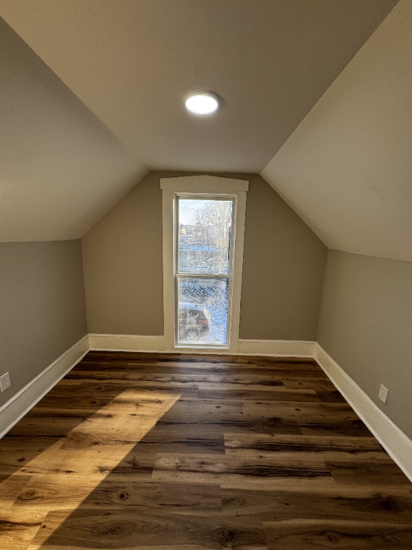 Building Photo - 505 W Columbus Ave