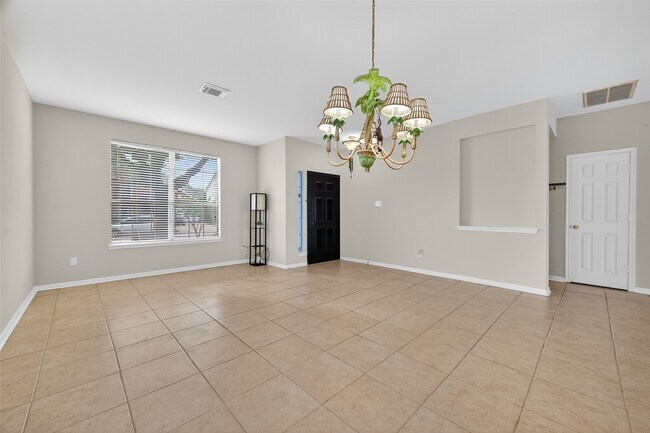 Building Photo - 21515 White Falls Ln