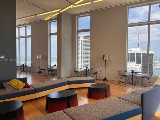 Building Photo - 151 SE 1st St