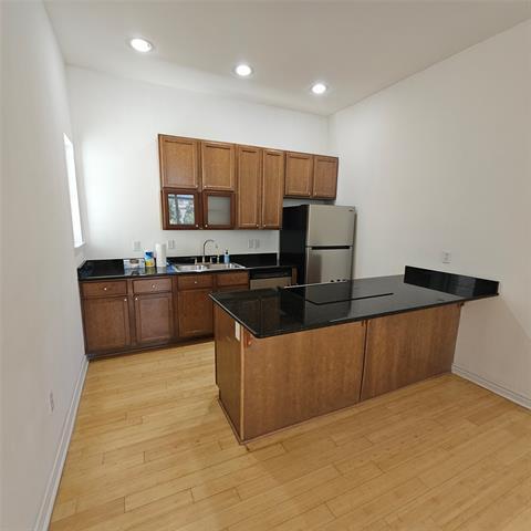 Building Photo - 1722 Matilda St