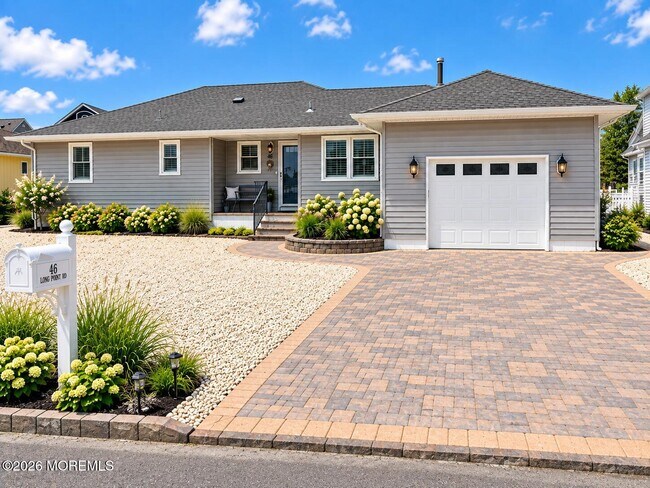 Building Photo - 46 Longpoint Dr