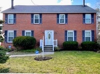 Building Photo - 127 Fairgreen Dr