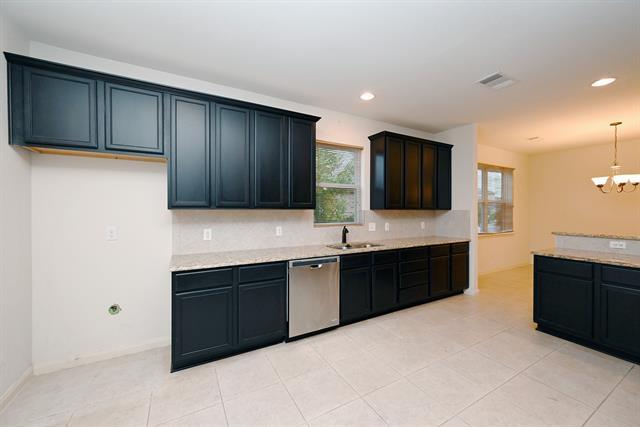 Building Photo - 2413 Spring Meadows Dr