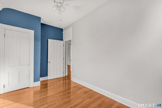 Building Photo - 1504 Iranistan Ave