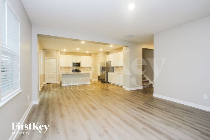 Building Photo - 939 Shadow Dr