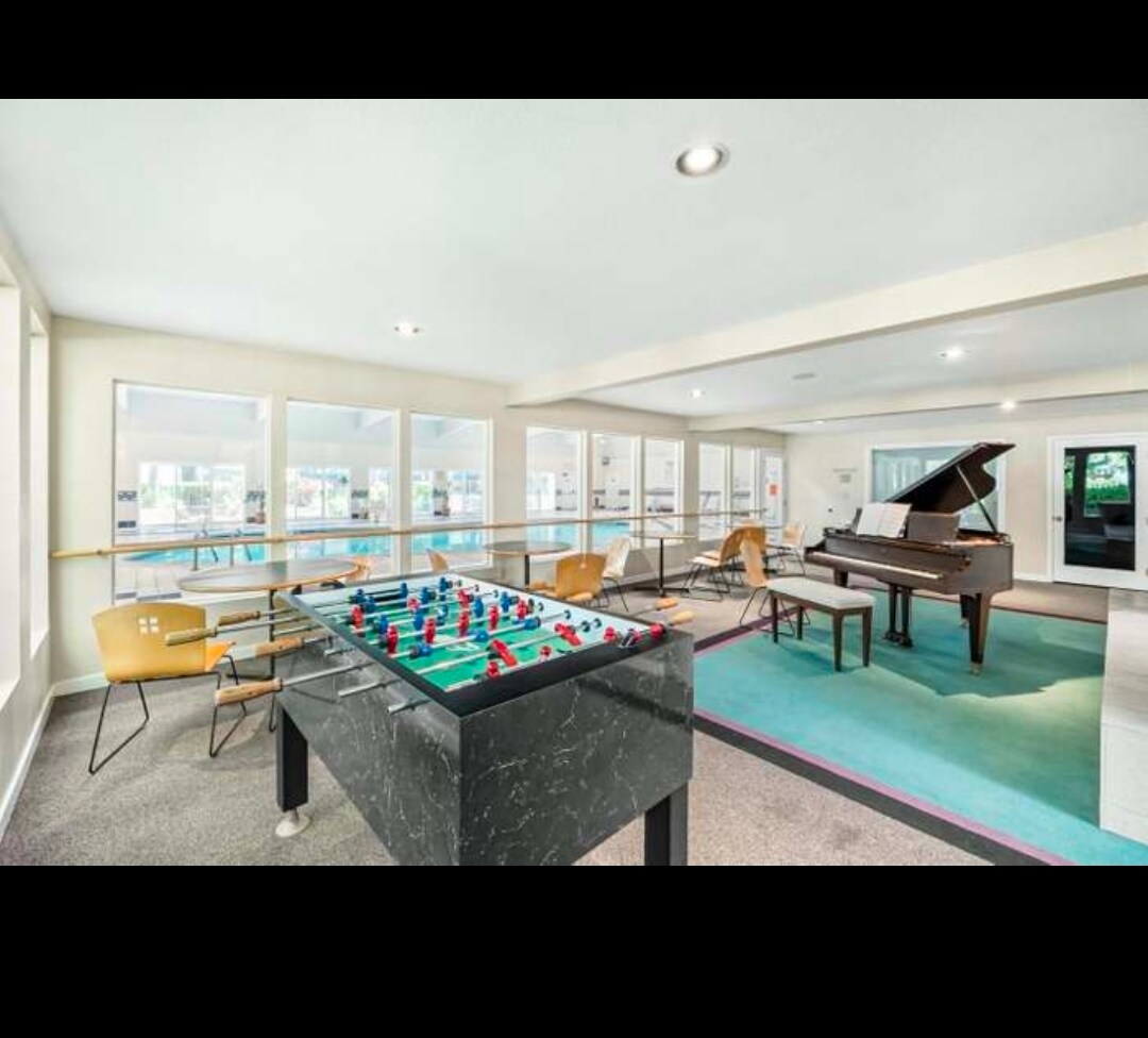 Building Photo - 310 Tradewinds Dr