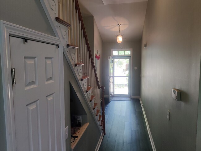 Building Photo - 311 Plank Bridge Way