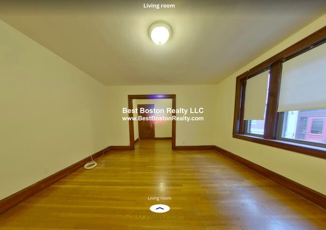 Building Photo - 22 W Wyoming Ave