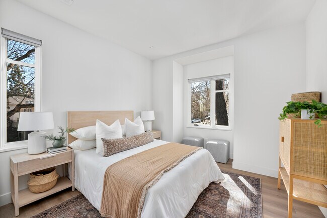 Building Photo - 2230 I St