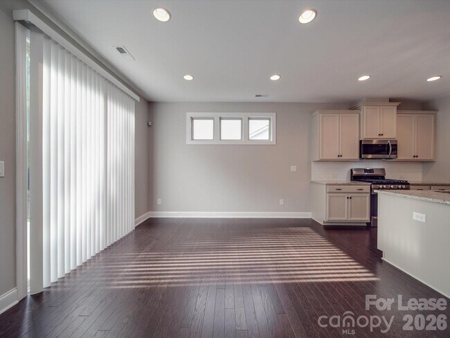 Building Photo - 14021 Goldenrod Trace Rd