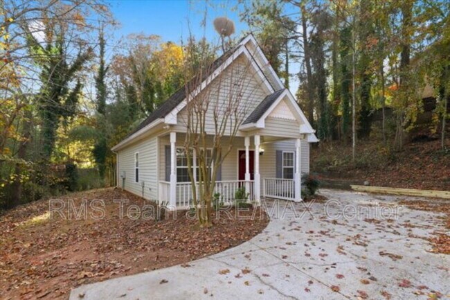 Building Photo - 2515 Lakeview Trail