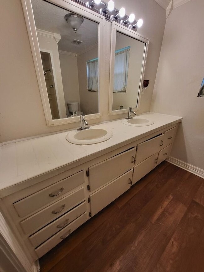 Building Photo - 20914 TX-35