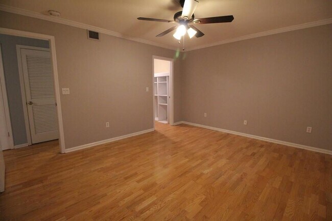 Building Photo - 59 Monet Ct NW