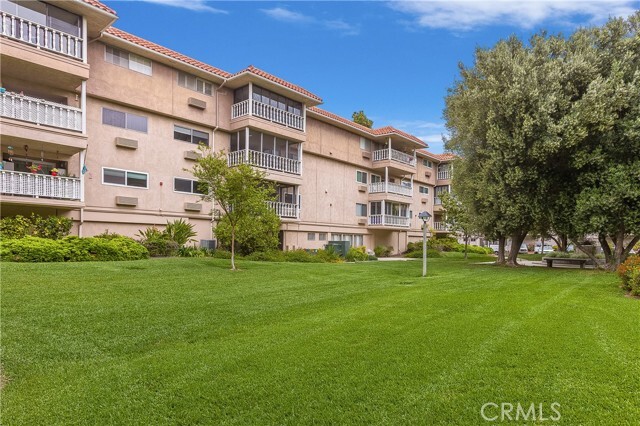 Building Photo - 2404 Via Mariposa W