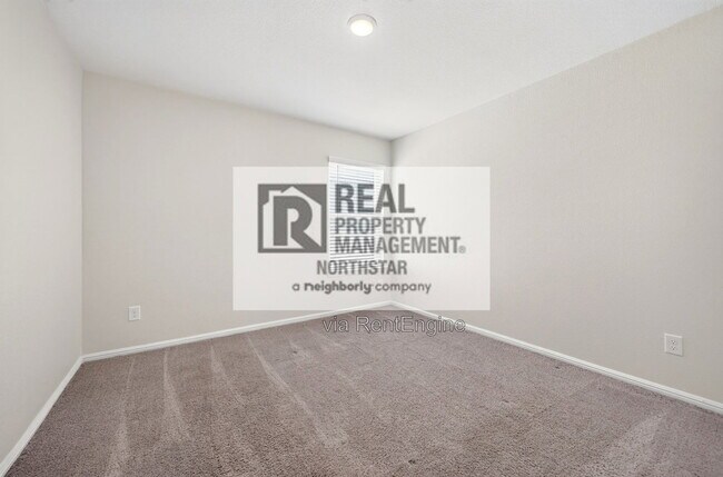 Building Photo - 1800 Huisache St
