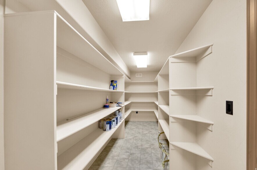 Building Photo - 4827 Boulder Meadow Dr