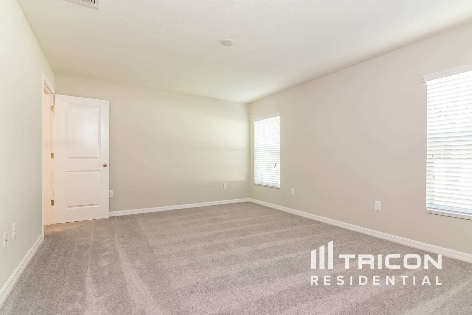 Building Photo - 1748 Broad Winged Hawk Dr