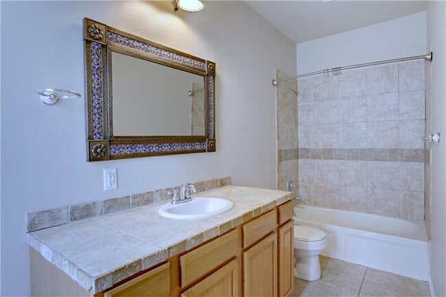 Building Photo - 1105 Cuernavaca Dr N