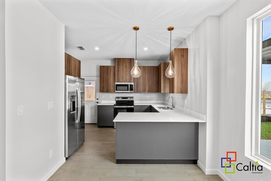 Building Photo - 3509 Duke Ave
