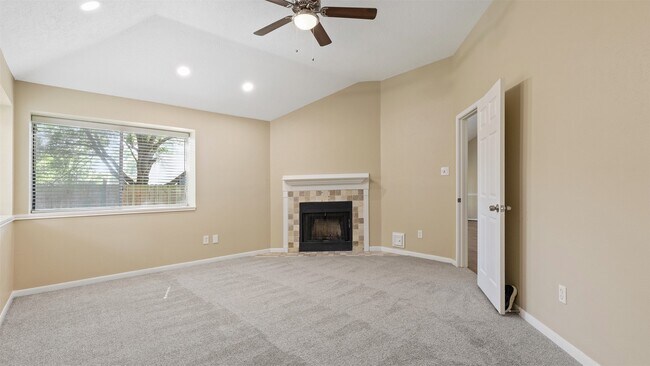 Building Photo - 22503 Holly Branch Dr